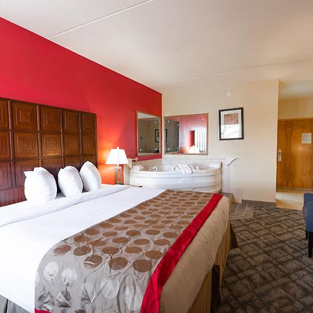 Ramada By Wyndham Columbus North Hotel Westerville Bagian luar foto