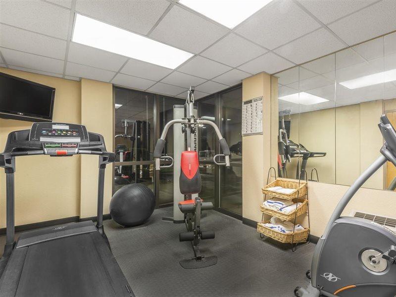 Ramada By Wyndham Columbus North Hotel Westerville Bagian luar foto