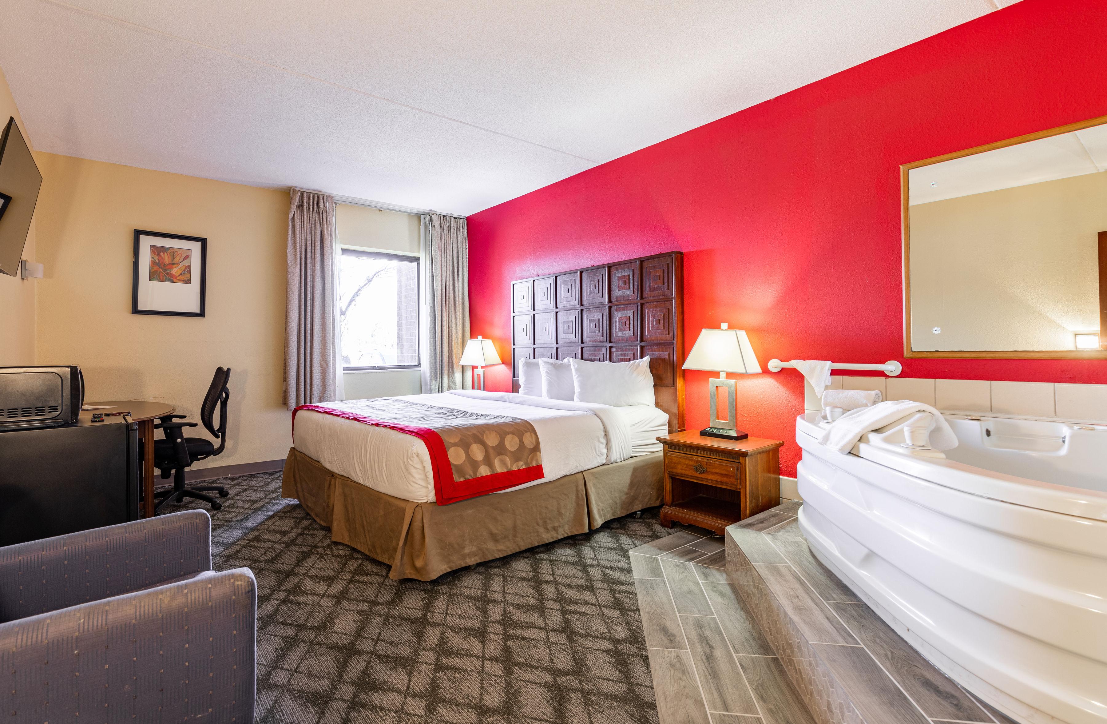 Ramada By Wyndham Columbus North Hotel Westerville Bagian luar foto