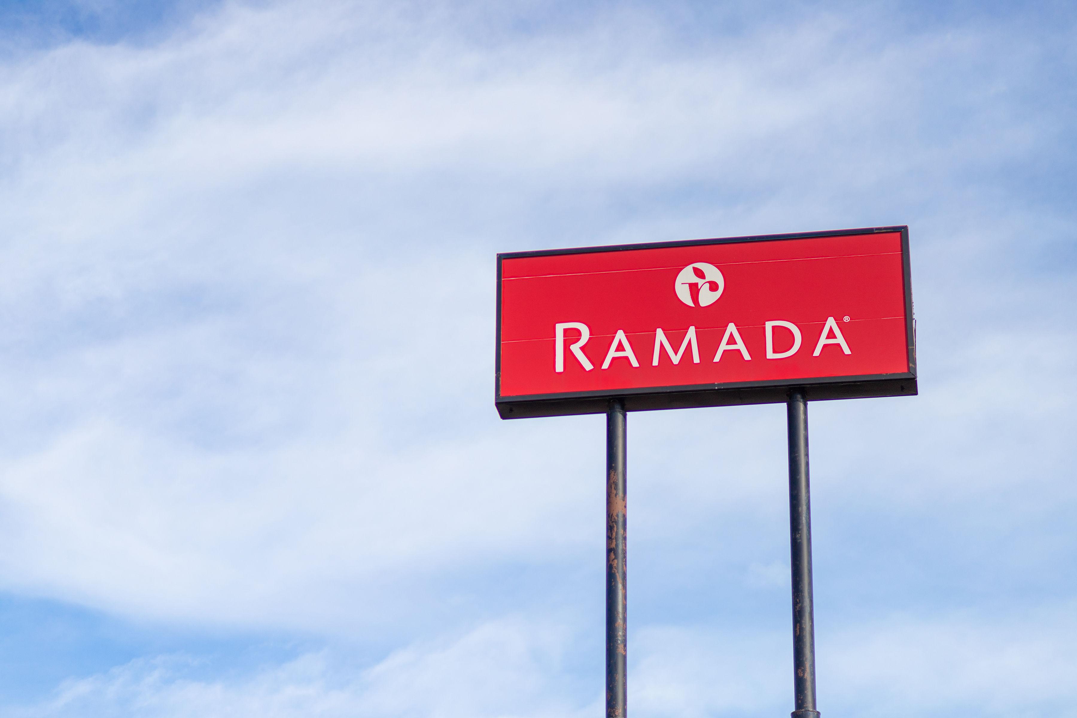 Ramada By Wyndham Columbus North Hotel Westerville Bagian luar foto