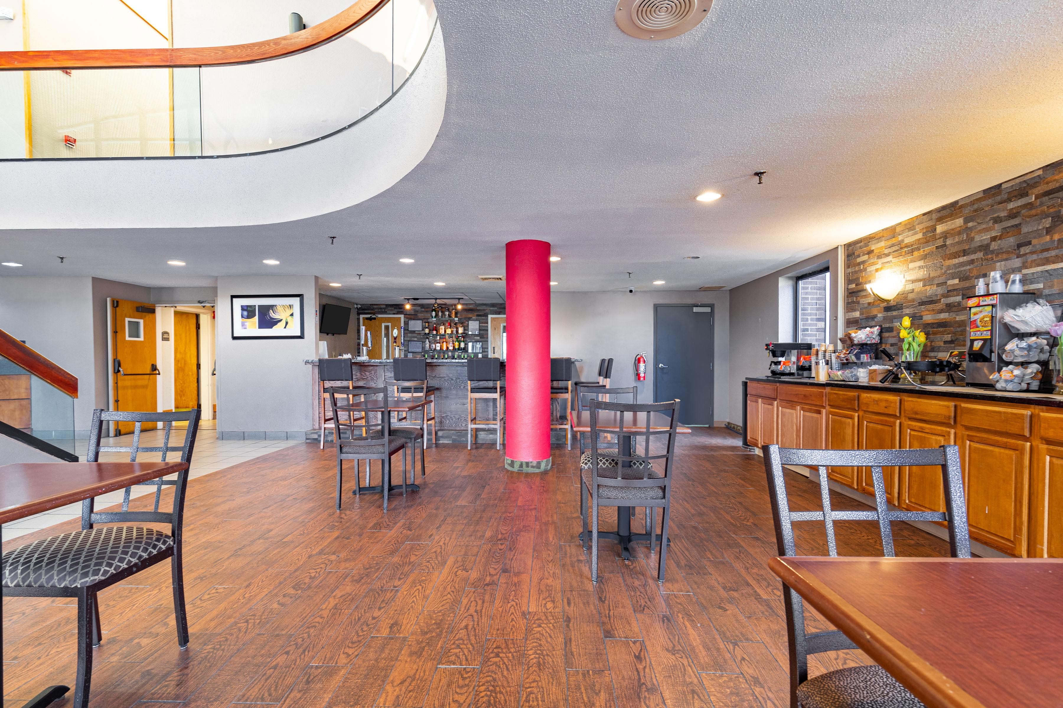 Ramada By Wyndham Columbus North Hotel Westerville Bagian luar foto